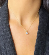 Solitaire Necklace in Yellow Gold